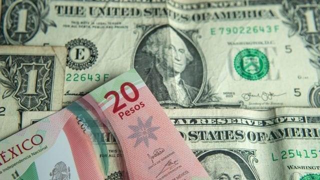 El dólar se fortalece y el peso se deprecia