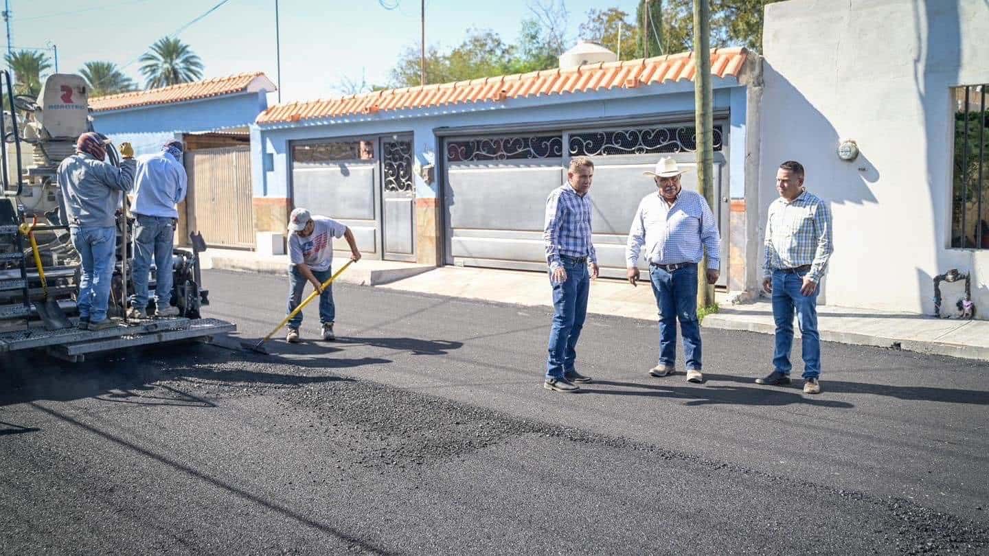 En San Buenaventura el Alcalde Hugo Lozano realizó un recorrido por la calle Jiménez.