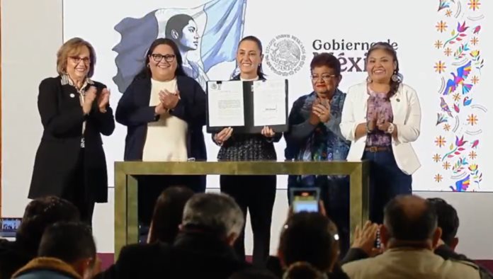 Sheinbaum firmó el decreto de la Igualdad Sustantiva de las Mujeres