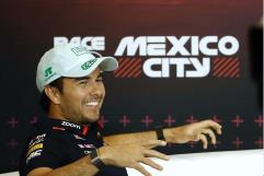 Ven firme a Checo 