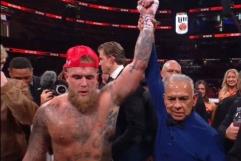 Jake Paul derrota a Mike Tyson en una pelea de bajo nivel en Arlington