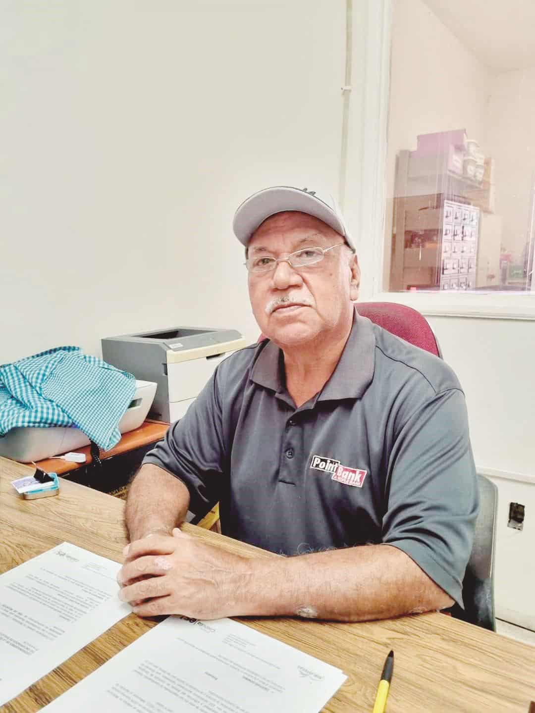 José Luis García Méndez, coordinador de bibliotecas en la región carbonífera.