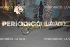 Embiste adolescente a menor en bicicleta