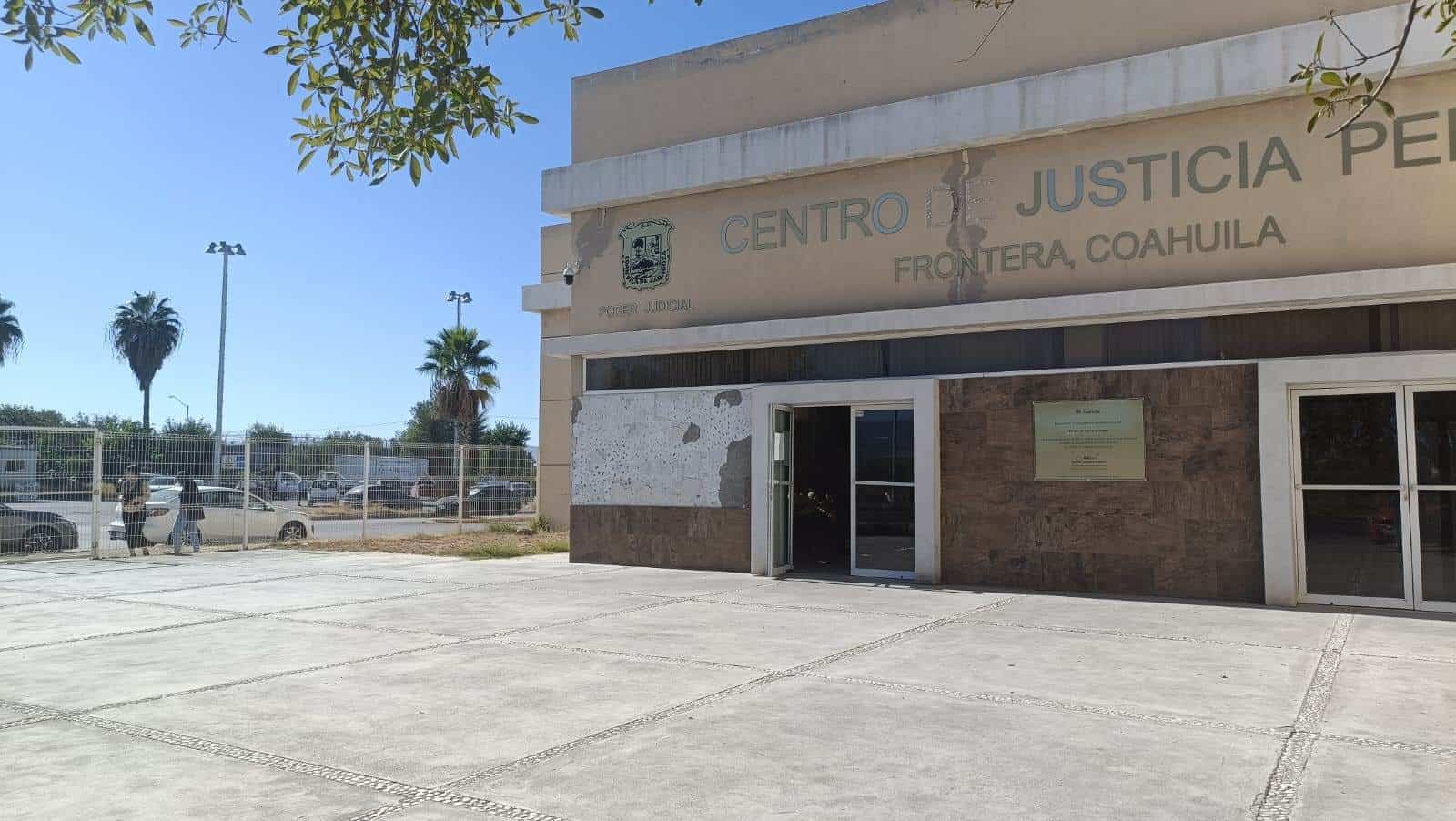 Rubi Alejandra N es vinculada por golpear a un elemento de la Policía Civil de Coahuila