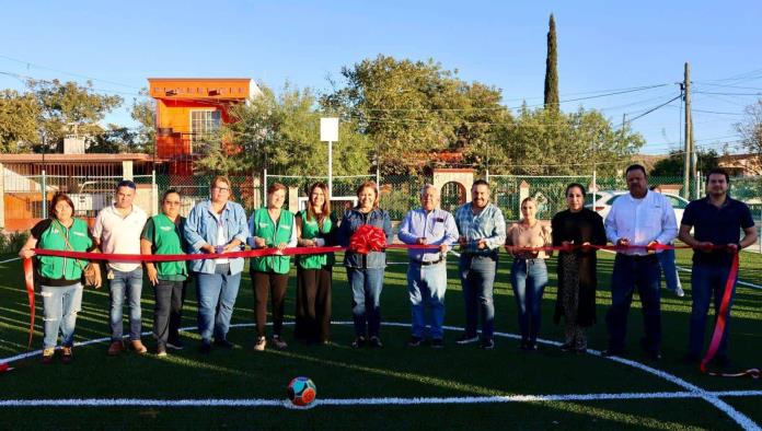 Rehabilita Diana de canchas en Cloete