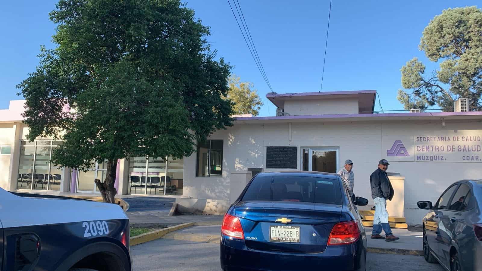 El lesionado fue ingresado en primera instancia al Centro de Salud de esta localidad.