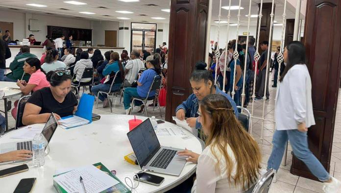 Éxito en la Jornada de Apoyo para el Registro de la Beca Rita Cetina en Piedras Negras