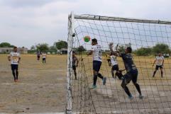 Toros Nava y Negros FC conquistan títulos en finales de fútbol