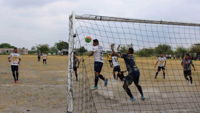 Toros Nava y Negros FC conquistan títulos en finales de fútbol