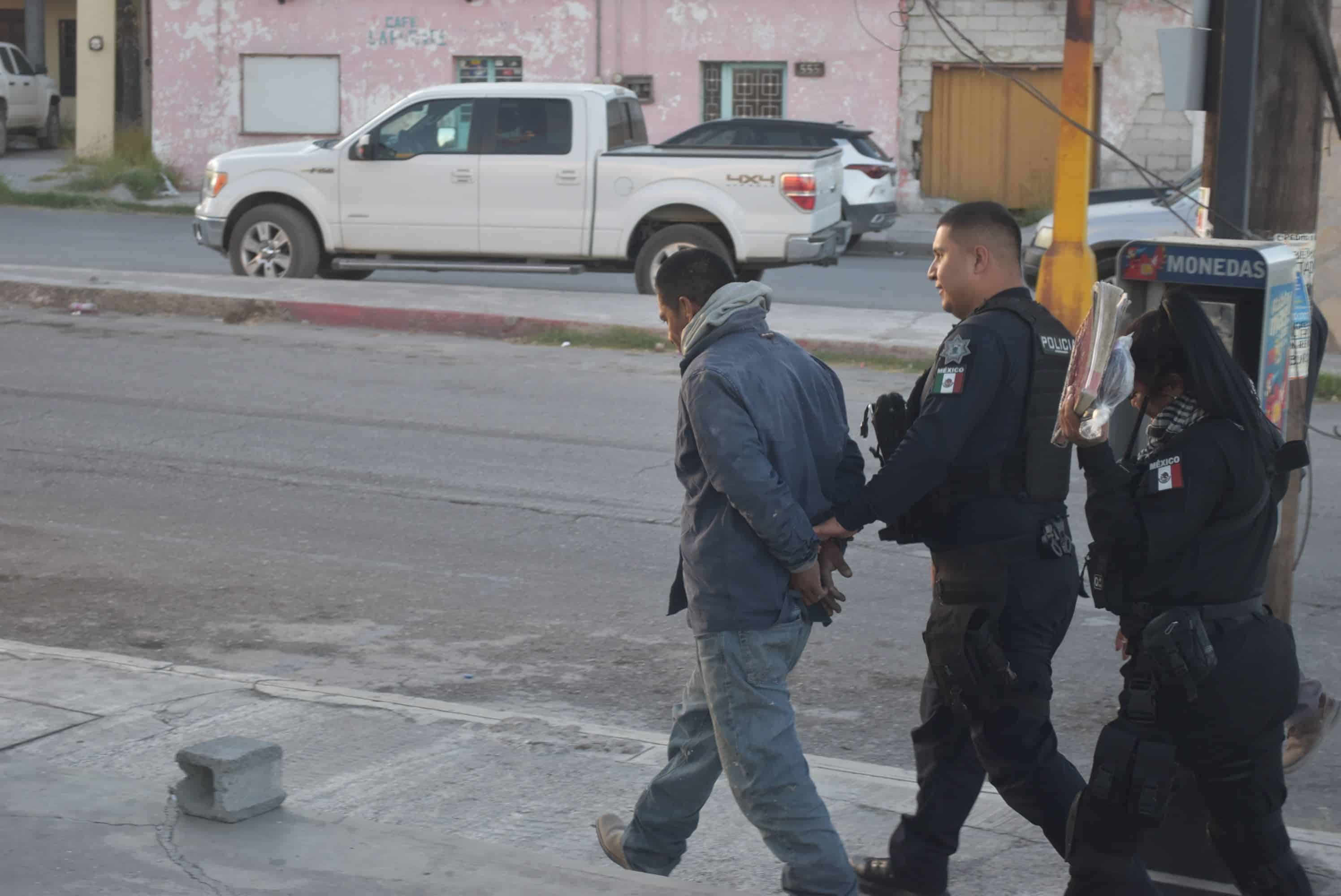 Parecía El Pípila Iba de gane con ventana robada