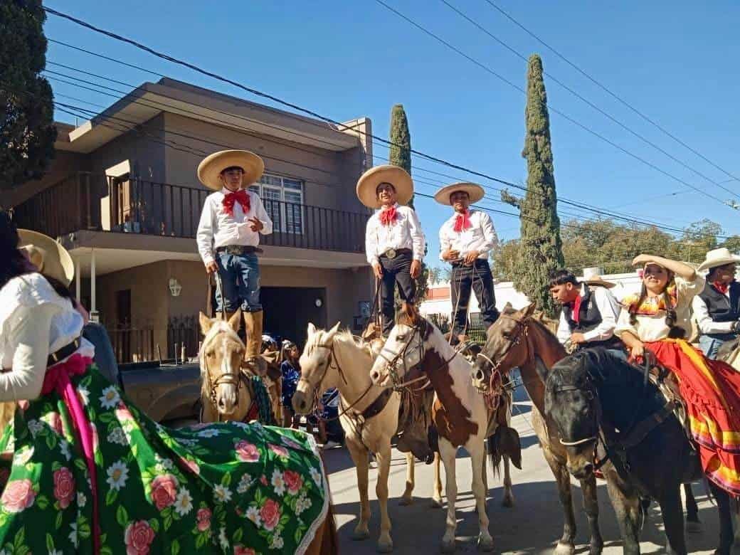 Club de Charrería del CBTA 210 destaca en desfile revolucionario