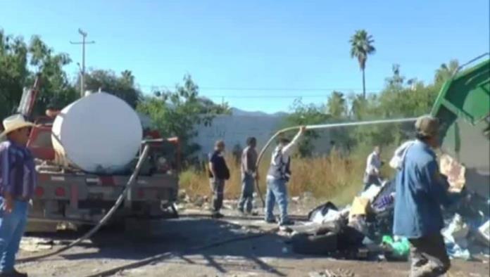 Arde caja de camión Recolector de basura