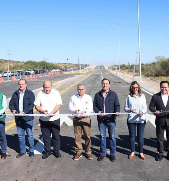 Inaugura Manolo Jiménez remodelación del Libramiento Carlos Salinas