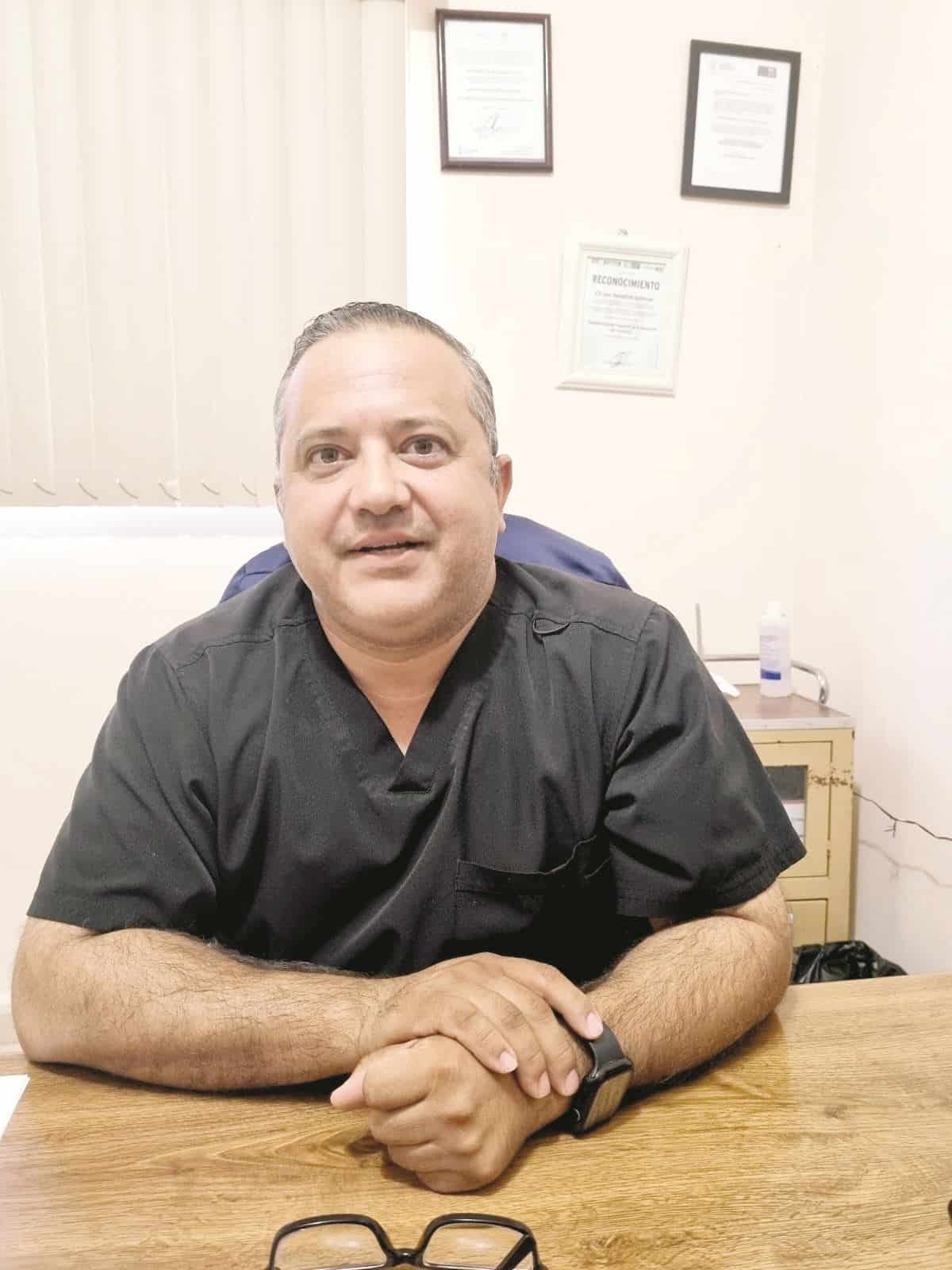 Doctor Francisco Iribarren Cárdenas director del hospital general.