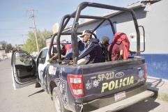 Sacan a toxicómanos de casa abandonada