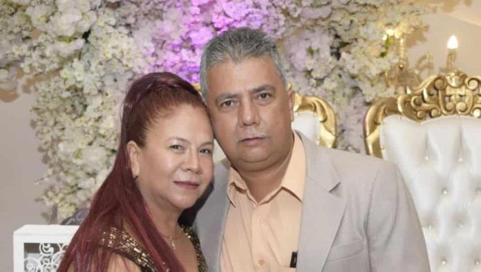 Celebran Bodas de plata