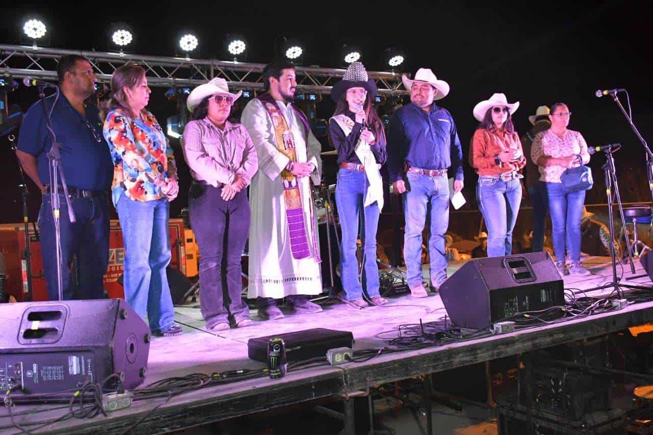 Culminan festividades de la Cabalgata San Andrés en Nava