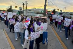 Realizan Marcha en Acuña por la Concientización contra la Violencia de Género