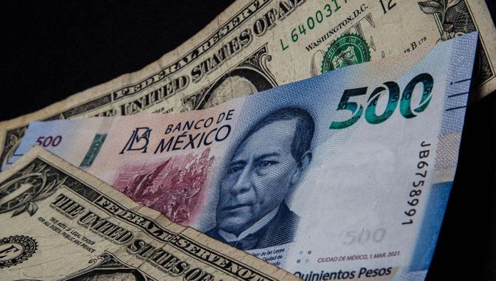 Peso mexicano sufre depreciación ante amenazas arancelarias de Trump