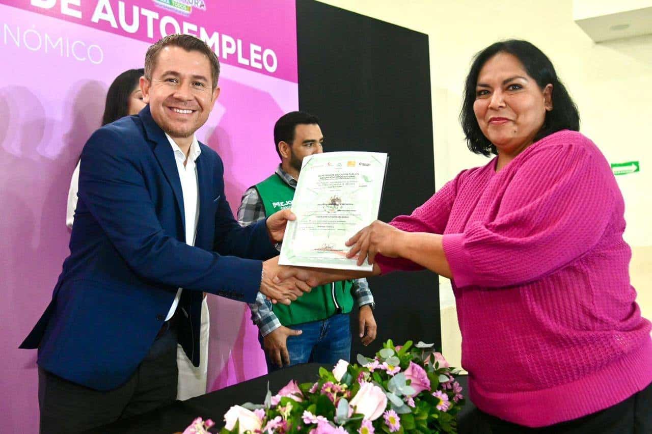El Alcalde Hugo Lozano presidió la entrega de los reconocimientos.