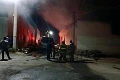 Muere menor calcinado por incendio en su casa