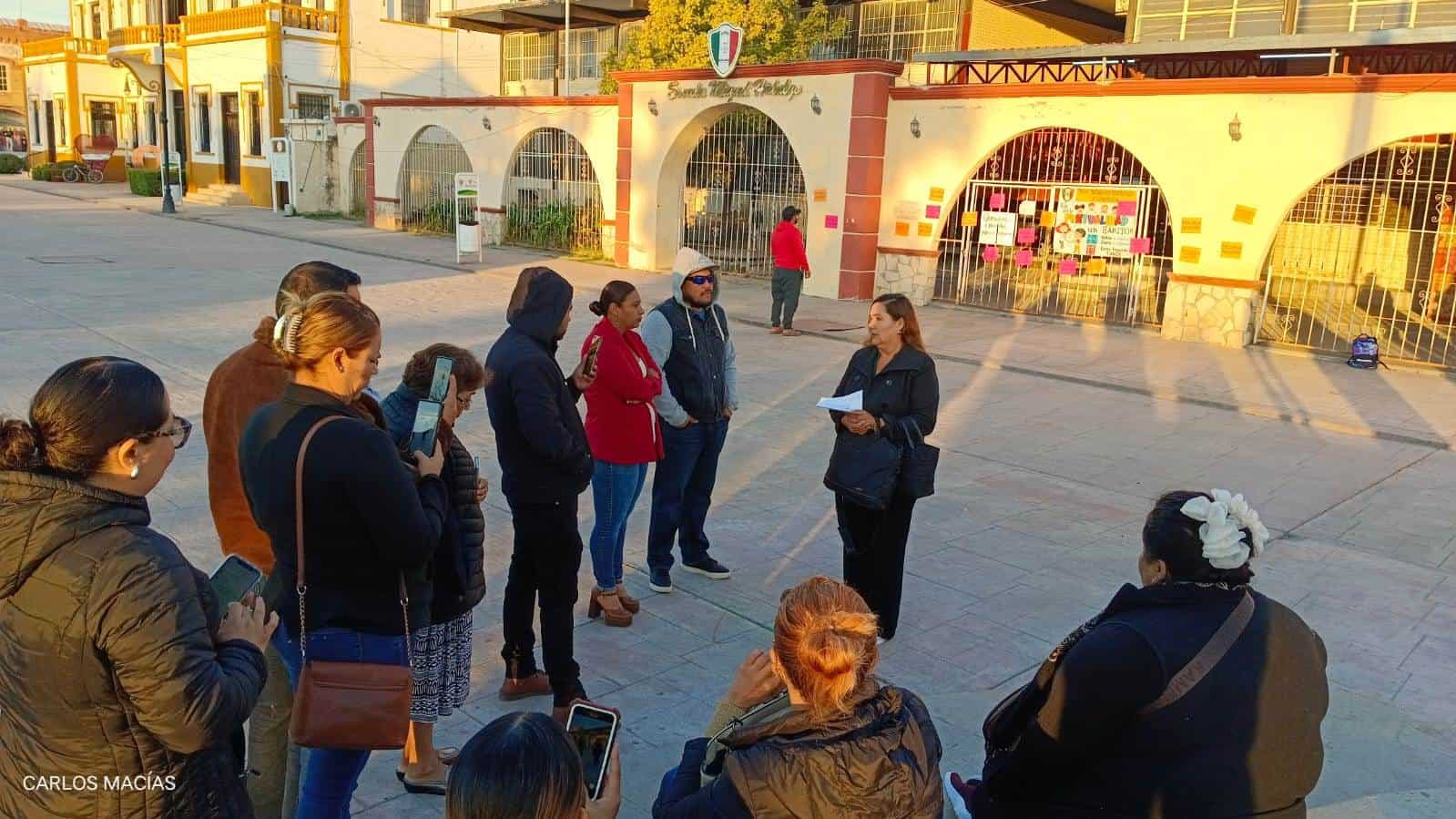 Aceptan acuerdo padres de familia y reabren escuela miguel hidalgo
