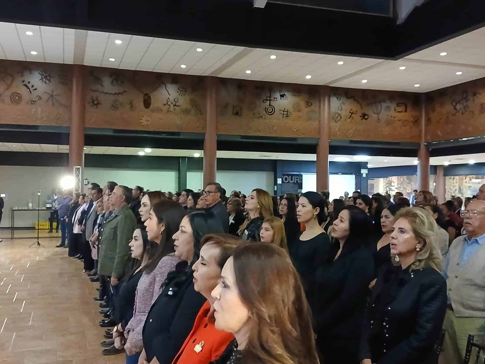 Toma Protesta Boreque Martínez como Presidenta de la AMMJE en Saltillo