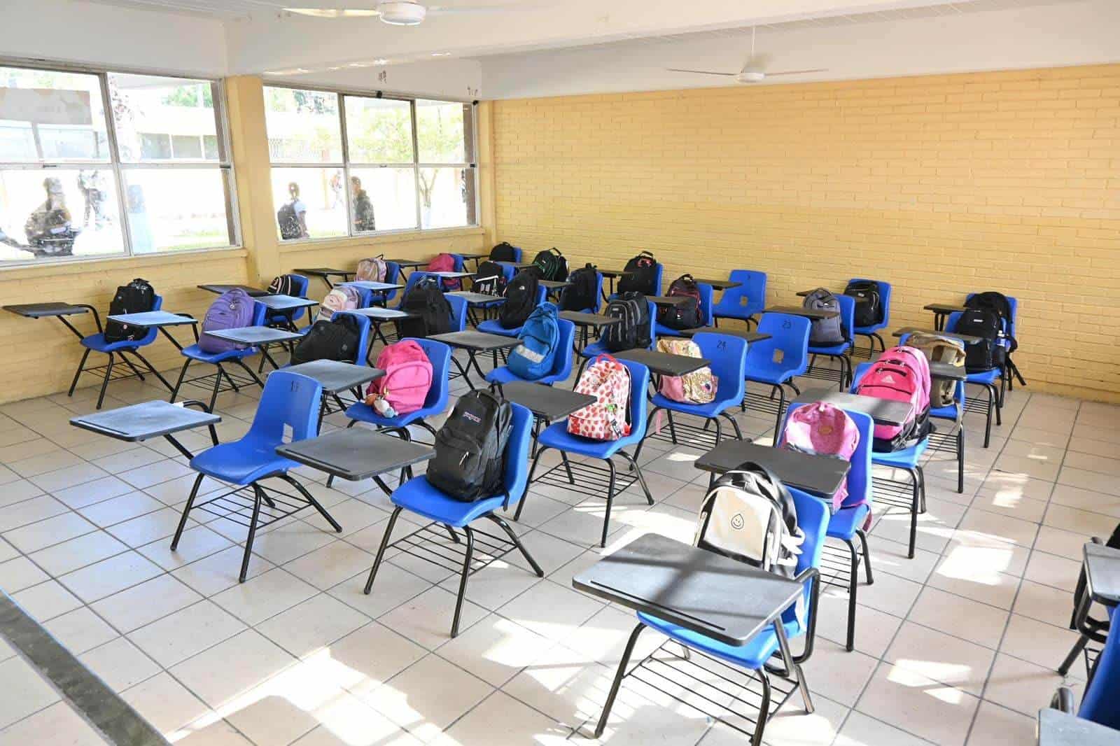 Renuevan aulas en la Secundaria Técnica No. 90