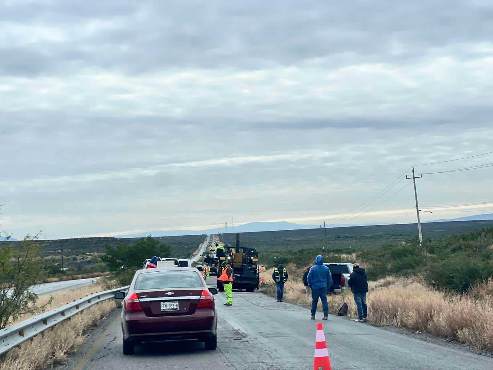 Personal de la SICT inició las obras del programa “Bachetòn” en la carretera federal 57.