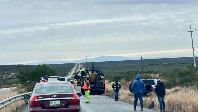 La secretaría de infraestructura comunicaciones y transportes realiza trabajos de bacheo