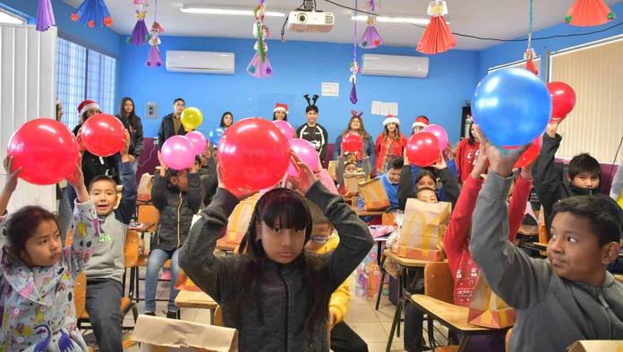 Fortalecen compromiso social con visita a primaria en Río Escondido