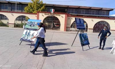 Presentan exposición de Sedena en la plaza