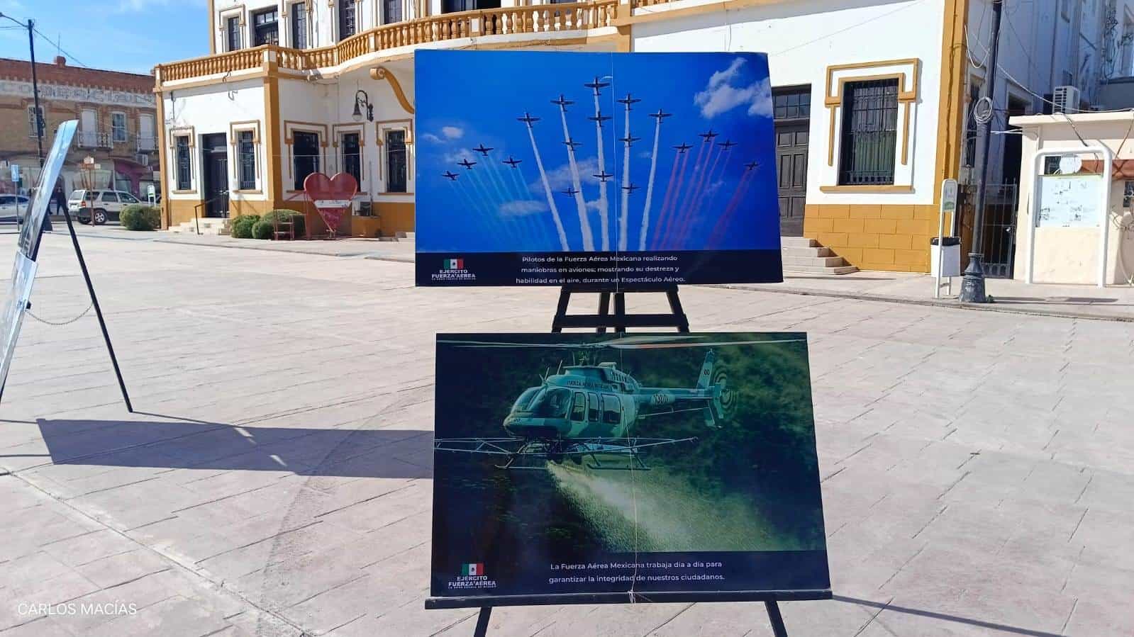 Presentan exposición de Sedena en la plaza