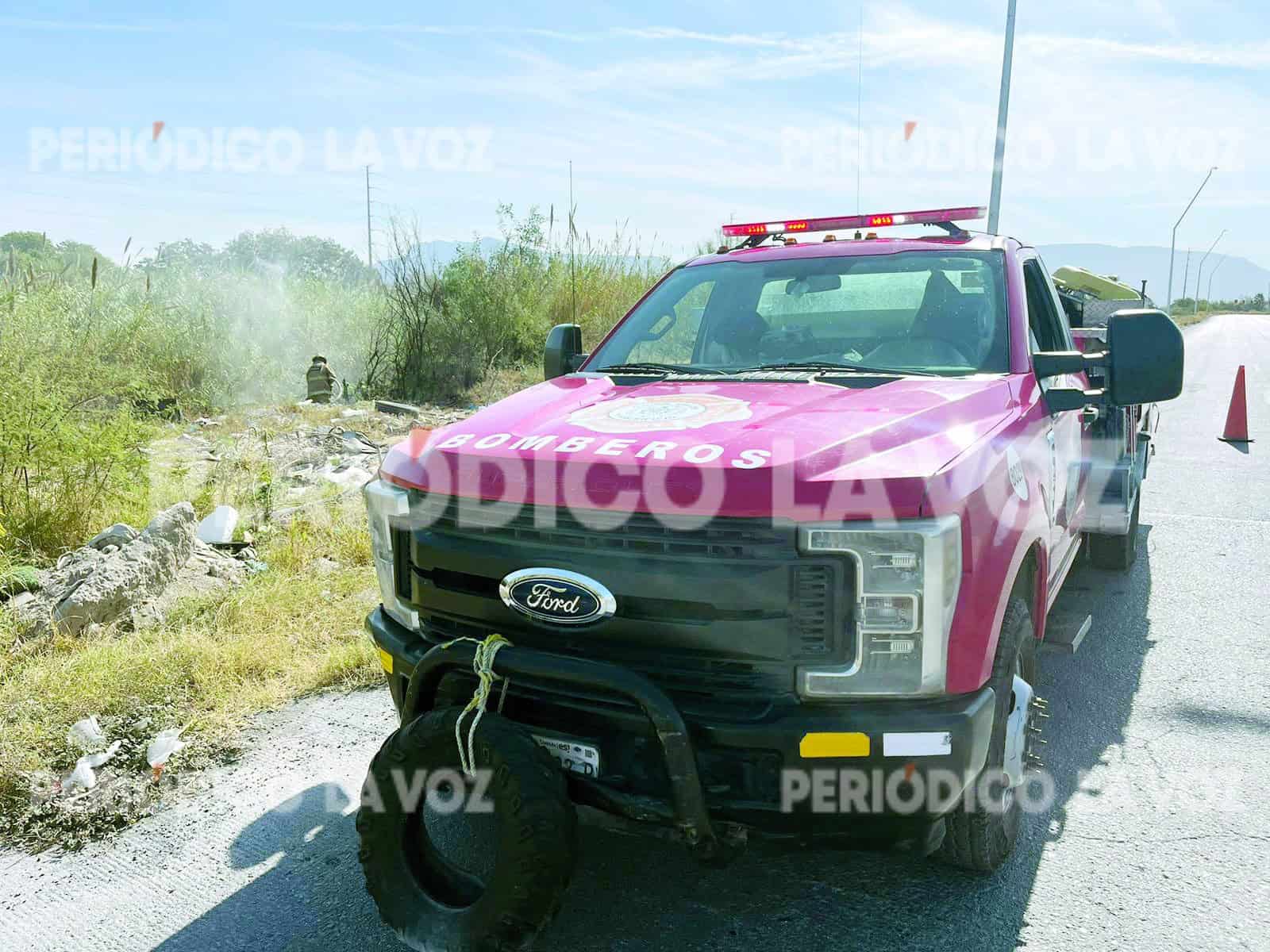 Moviliza incendio de pastizal