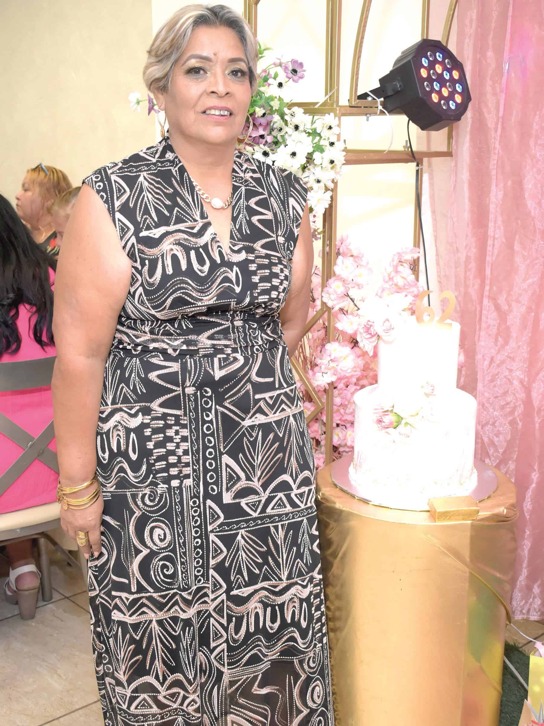 Irma se festejó su cumpleaños 62.