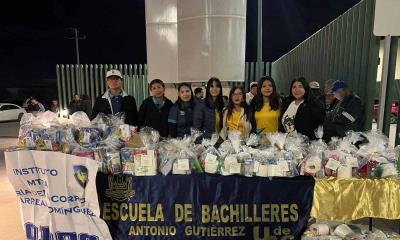 Jóvenes de la Universidad Autónoma de Coahuila donan kits de higiene en apoyo a hospitales