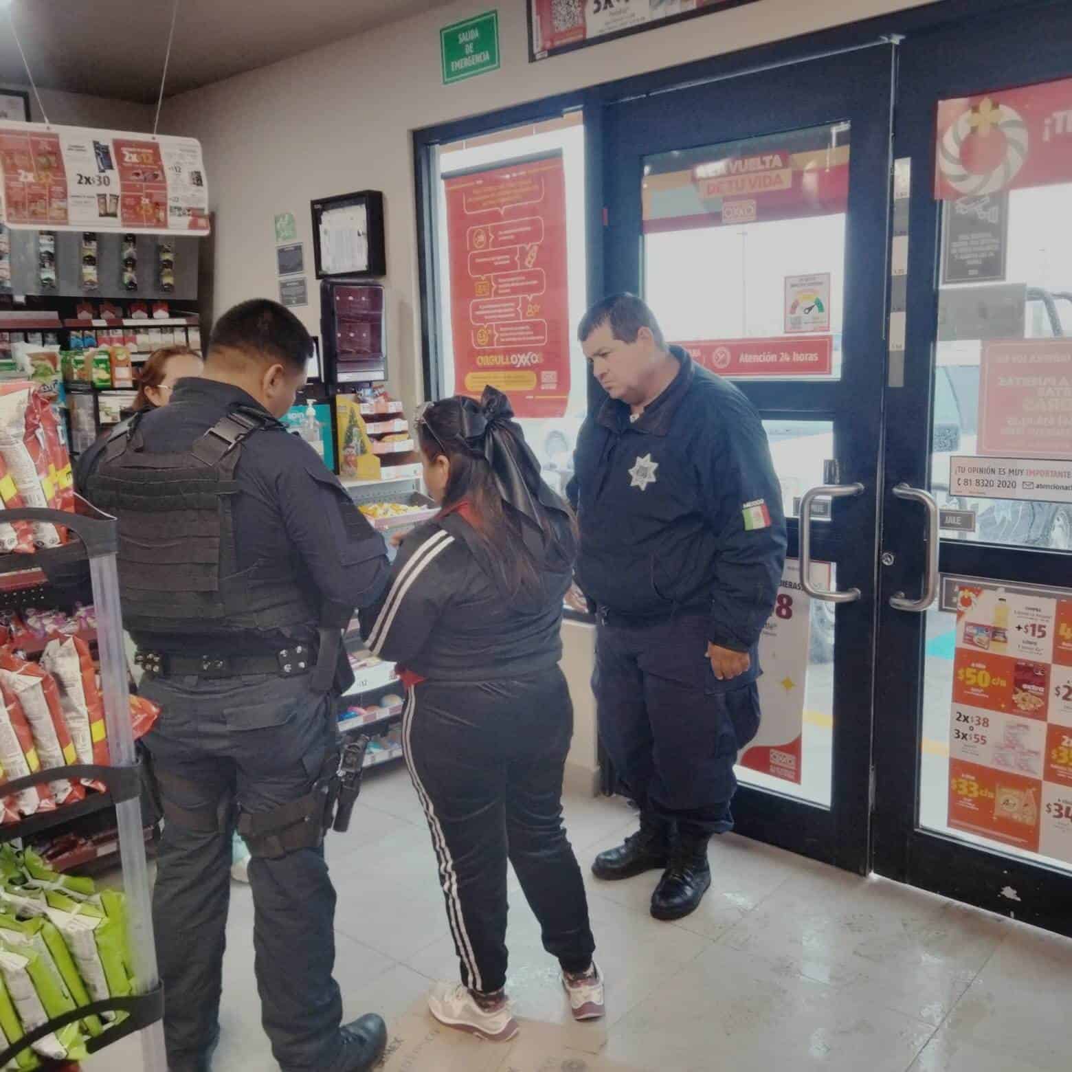 Hackean cuenta y  extorsionan a cajera de tienda en la Otilio