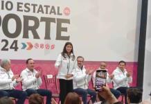 Entrega Manolo el Premio al Deporte