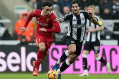 Newcastle pone sorpresivo freno al Liverpool en Premier League