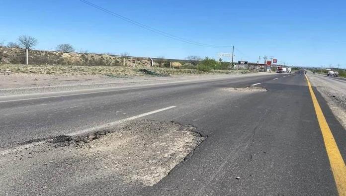 Inicia bacheo en  la carretera 57