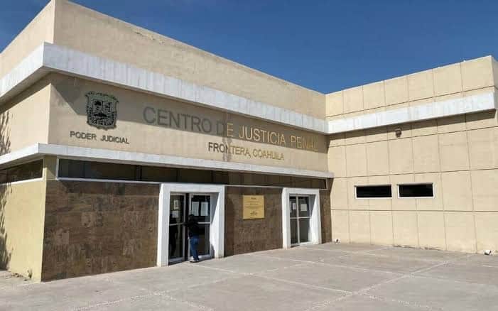 Las audiencias se habían retrasado al no acudir dos de las cuatro víctimas. 