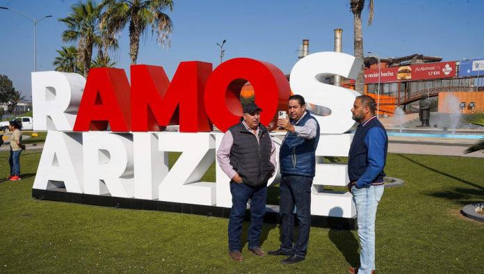 Remodelan entrada a Ramos Arizpe