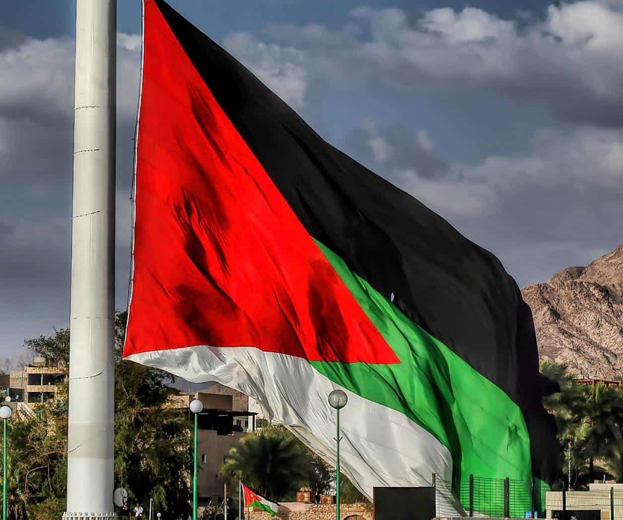 Jordania cierra la frontera con Siria ante avance rebelde