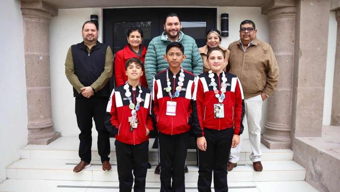  Felicita Carlos a Iván y Emmanuel