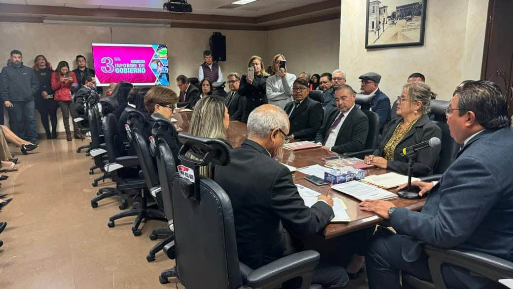 En la Sala de Cabildo de Presidencia de Frontera, rindió Roberto Piña su Tercer Informe.