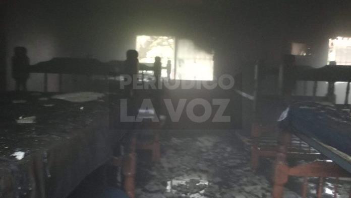 Fuego consume "Casa Hogar"