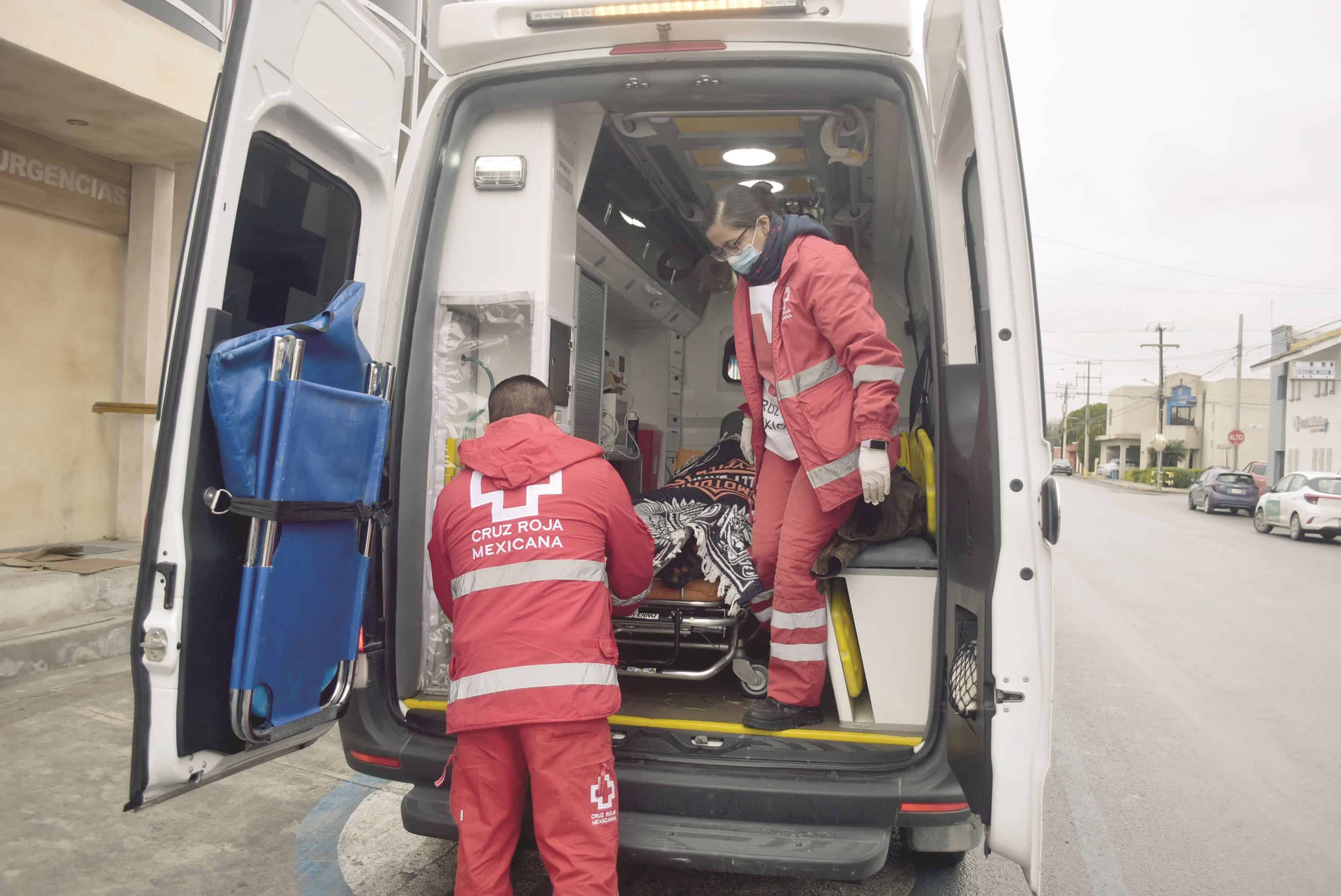 Termina motociclista lesionado fuera de la 57