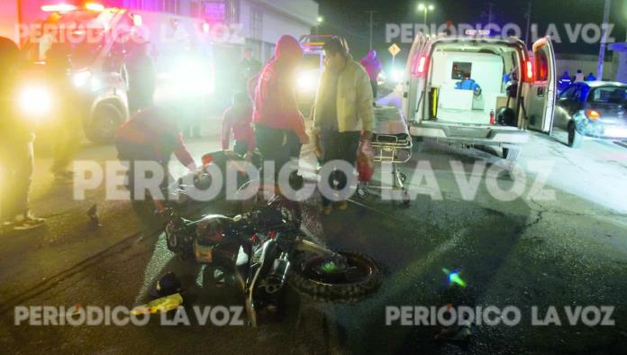 Tumba a menores de motocicleta