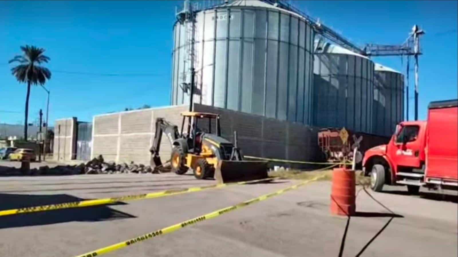 Realizan reparación del crucero del ferrocarril a un costado de la empresa harinera.