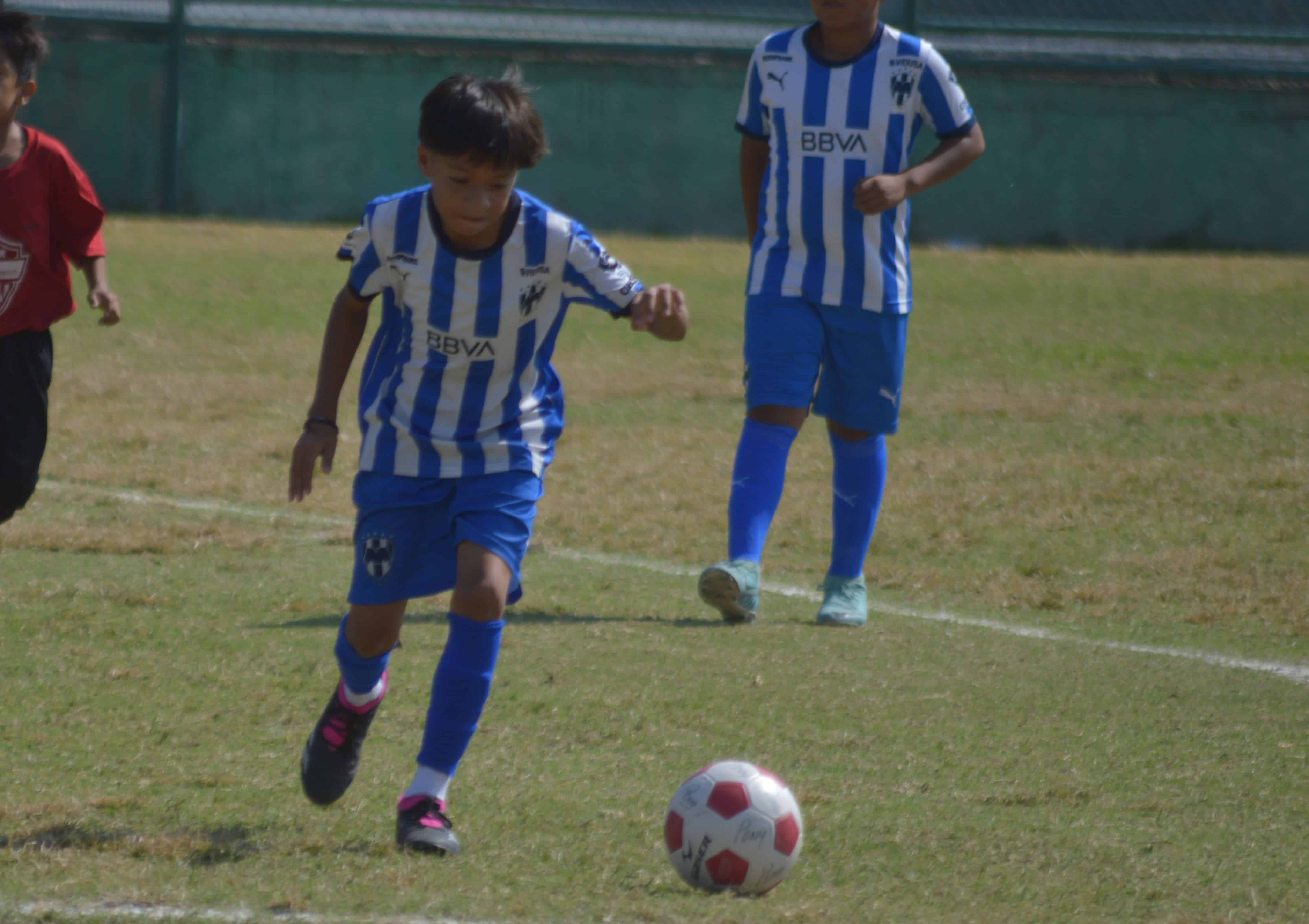Rayados goleó 3-0 al equipo de Tuzos para acceder a la final de la Juvenil “B”.